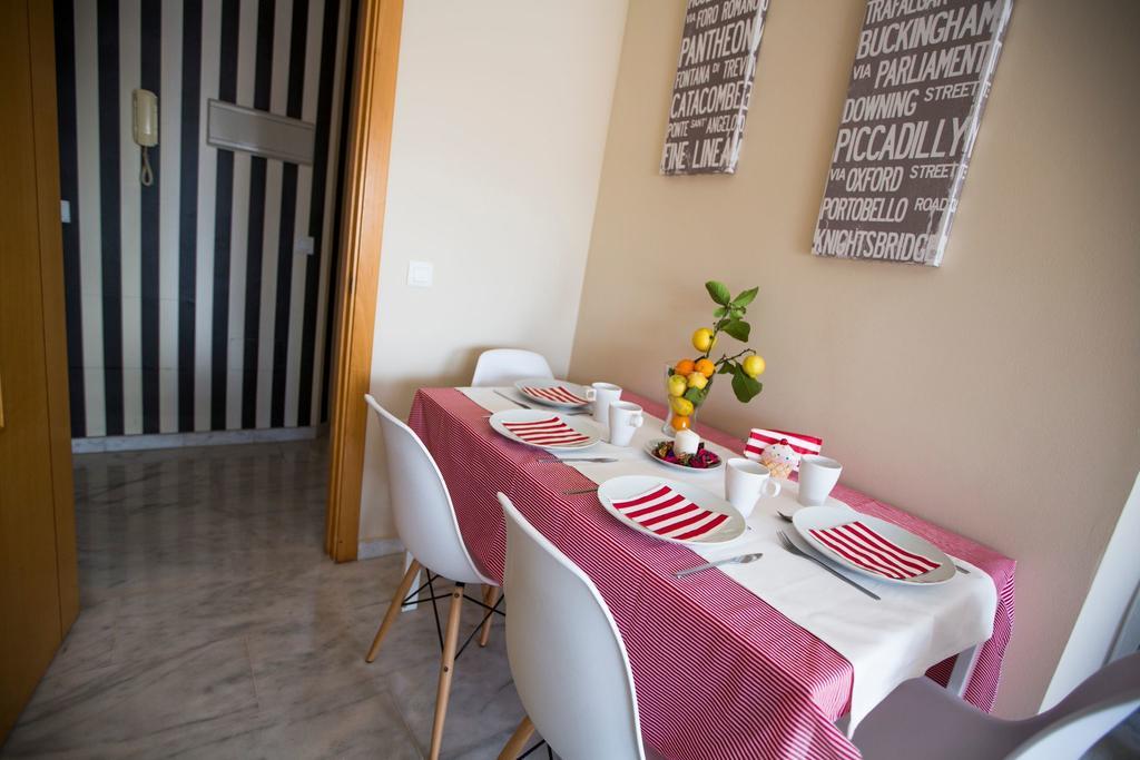 Ab Dominicum Apartamentos Malaga Room photo
